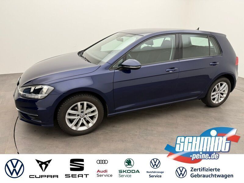 Blue metallic Gebraucht 2019 VW Golf VII Comfortline Kleinwagen | 15.400 € (Guter Preis) - Bild 1/4