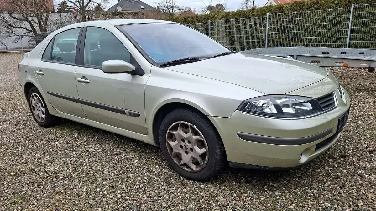 Gebraucht Renault Laguna II 111 PS (81 kW) 2005 Grau Limousine
