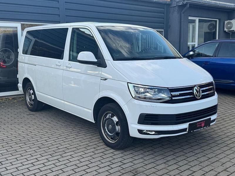 Weiß Gebraucht 2017 VW Caravelle Van / Kleinbus | 21.400 € (Superpreis) - Bild 1/4