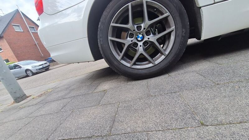 Gebraucht 2011 BMW 320 Sport Line Limousine | 6.000 € (Superpreis) - Bild 1/4