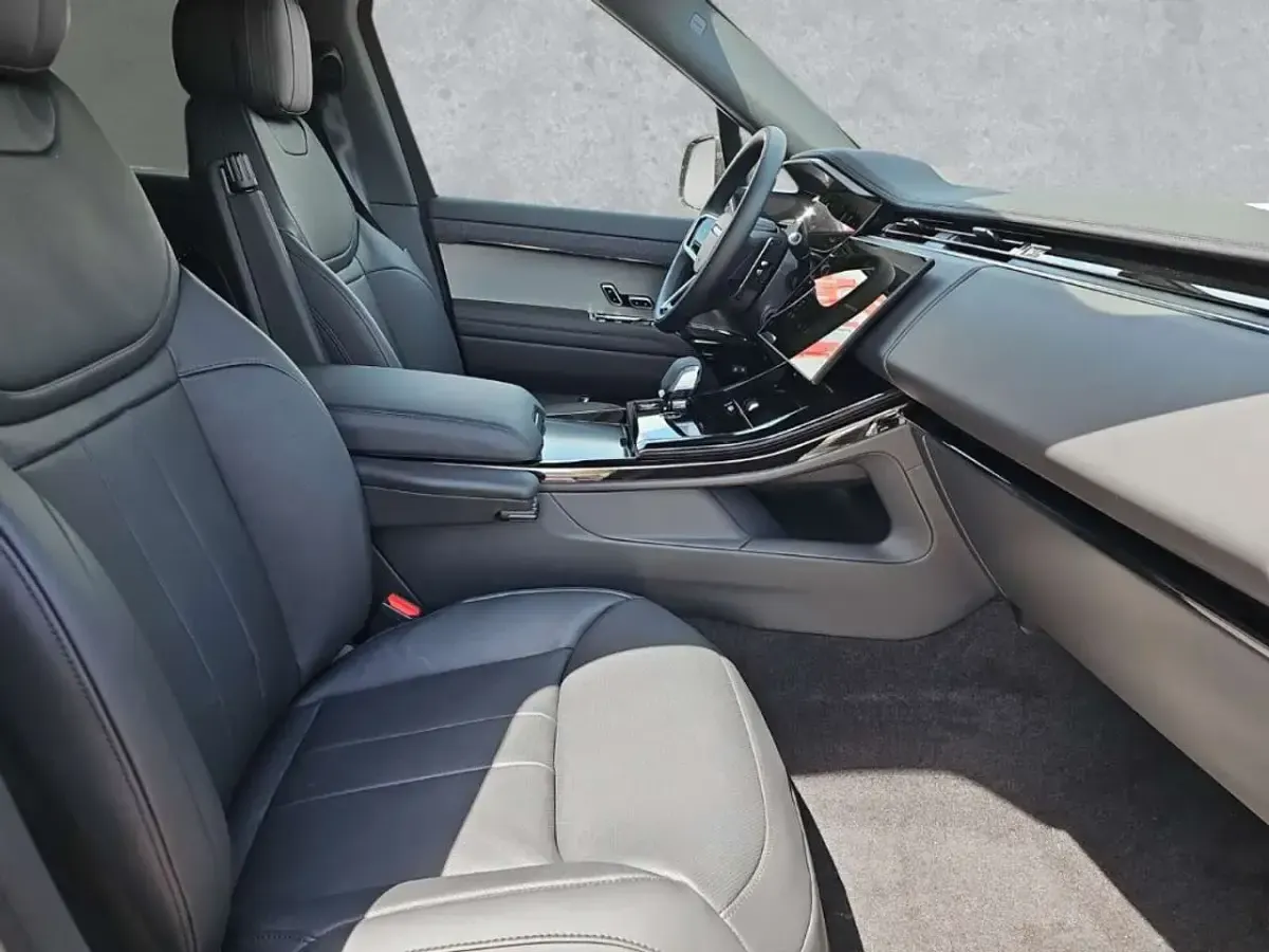 Gebraucht Land Rover Range Rover Sport SE Dynamic 466 PS (342 kW) 2024 Grau SUV