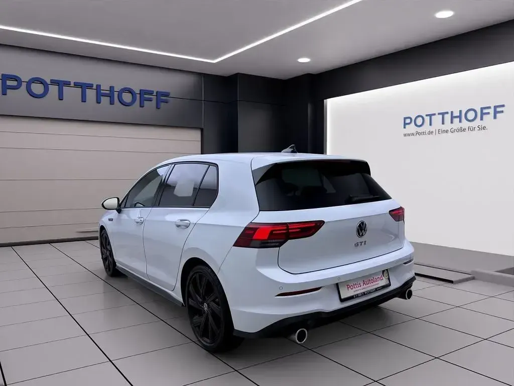 Gebraucht VW Golf VIII GTI 245 PS (180 kW) 2023 Pure white Limousine