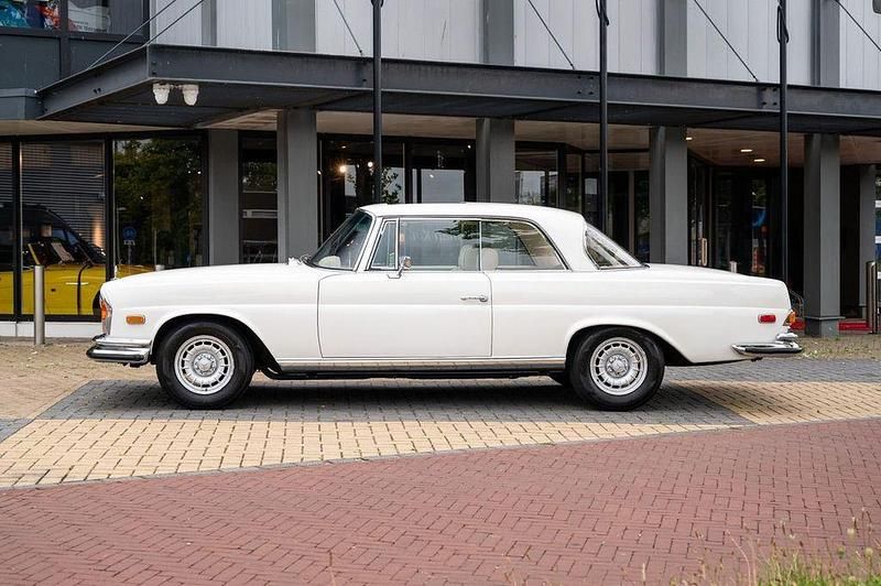 Gebraucht Mercedes S280 200 PS (147 kW) 1971 Weiß Limousine