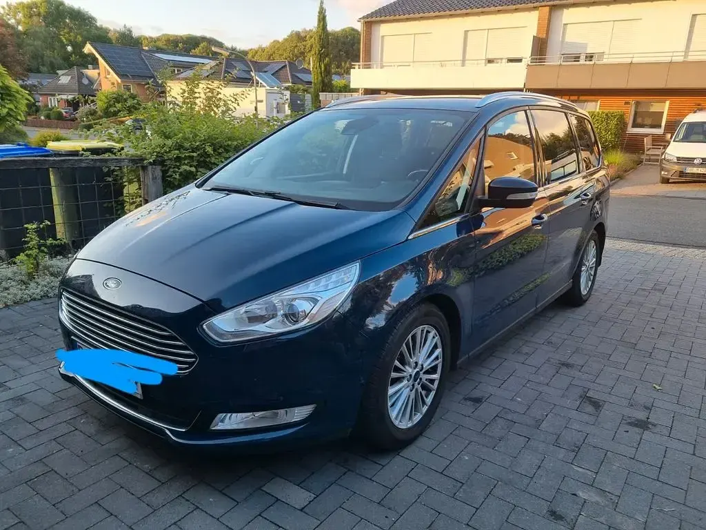 Gebraucht Ford Galaxy Titanium 209 PS (153 kW) 2017 Blau Van / Kleinbus