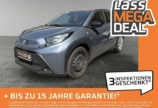 Gebraucht Toyota Aygo X-play 72 PS (52 kW) 2024 Grau Kleinwagen