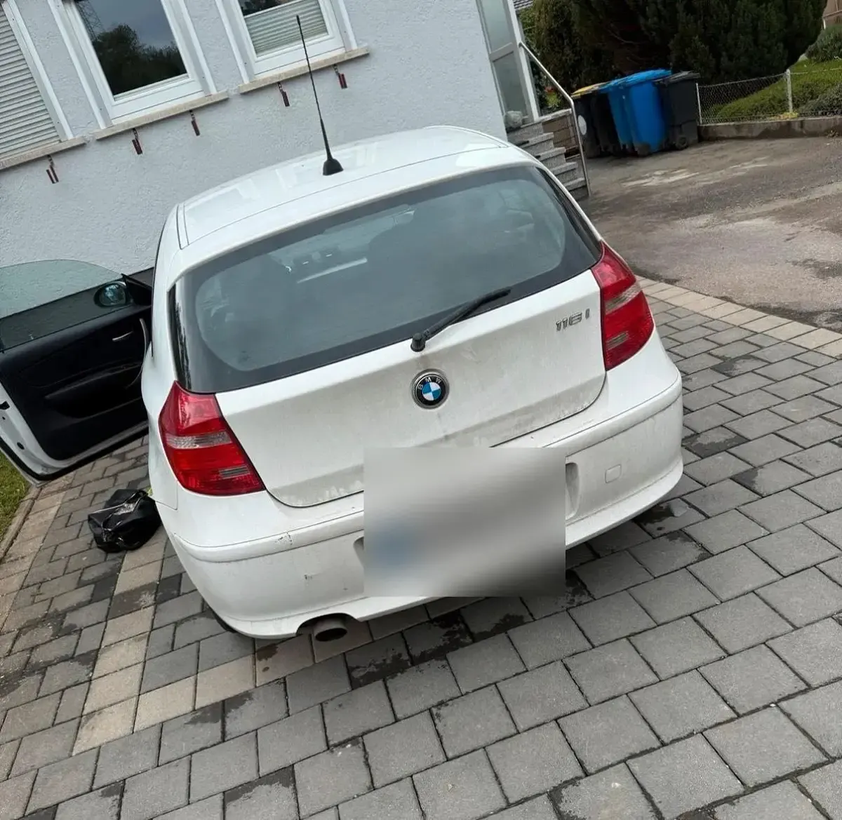 Gebraucht BMW 116 122 PS (89 kW) 2008 Weiß Kleinwagen