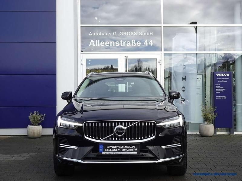 Gebraucht Volvo XC60 Core 253 PS (186 kW) 2022 717 onyx black metallic SUV