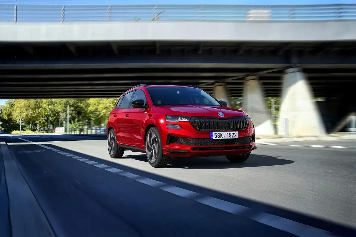 Neu Skoda Karoq Selection 116 PS (85 kW) 2026 SUV