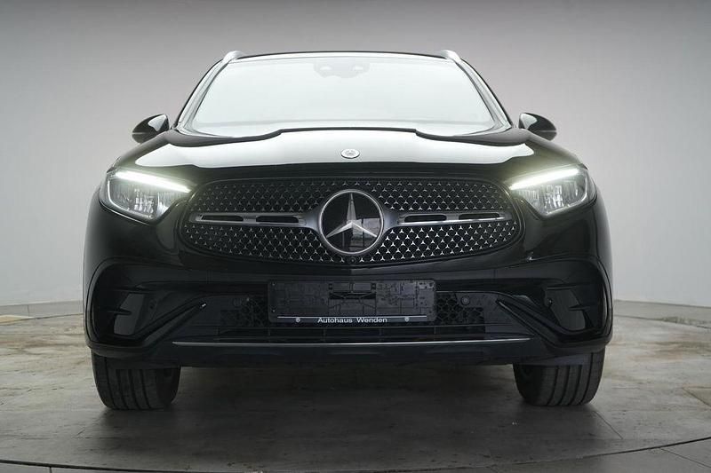 Gebraucht Mercedes GLC300e Advanced 204 PS (150 kW) 2023 Schwarz SUV