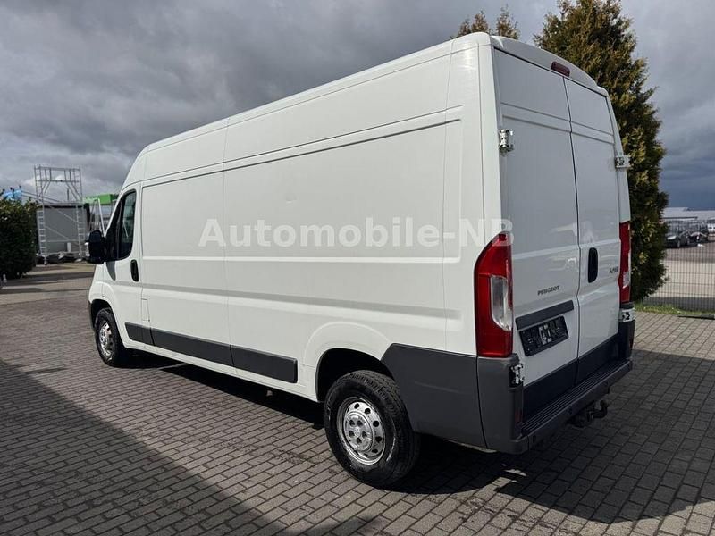 Gebraucht Peugeot Boxer 131 PS (96 kW) 2015 Weiß Van