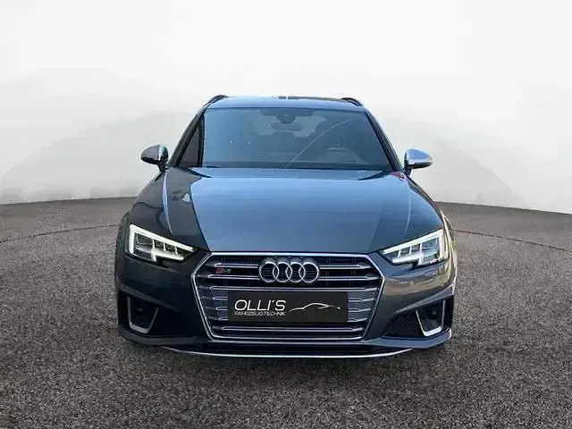 Gebraucht Audi S4 Sport 347 PS (255 kW) 2020 Grau Kombi