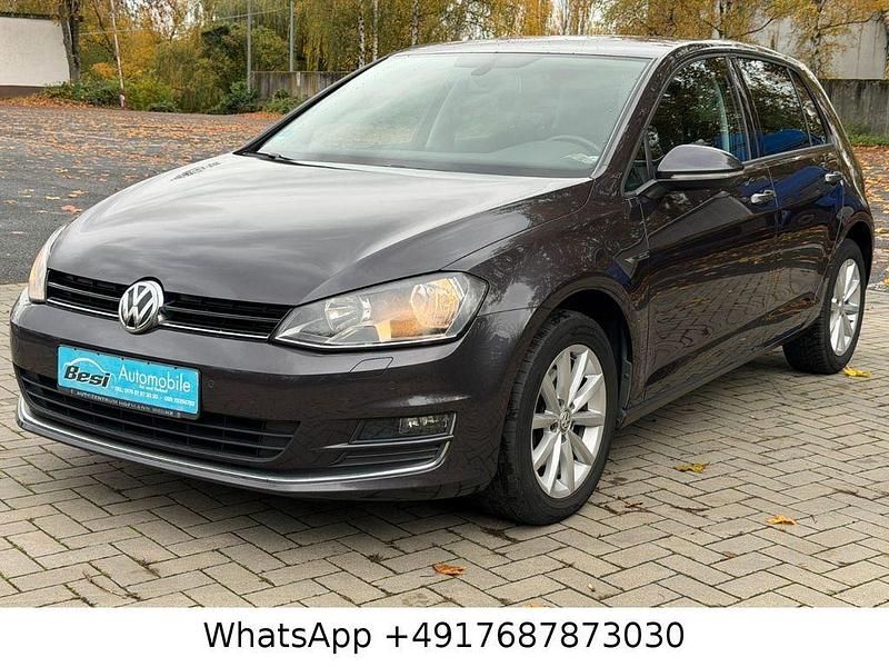 Grau Gebraucht 2015 VW Golf VII LOUNGE Limousine | 12.600 € (Fairer Preis) - Bild 1/4