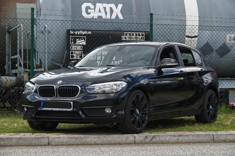 Gebraucht BMW 118 136 PS (100 kW) 2016 Schwarz Kleinwagen