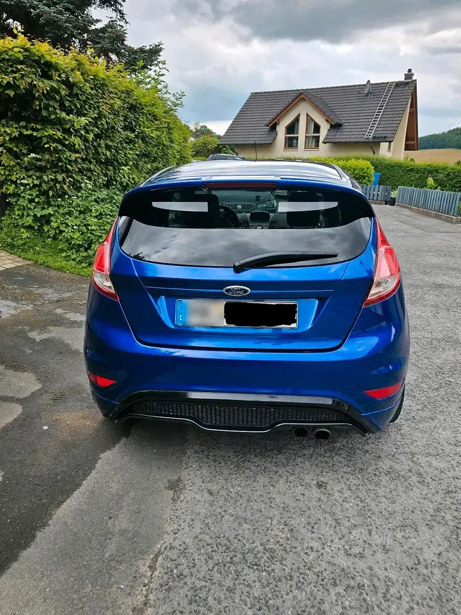 Gebraucht Ford Fiesta ST 215 PS (158 kW) 2014 Blau Kleinwagen