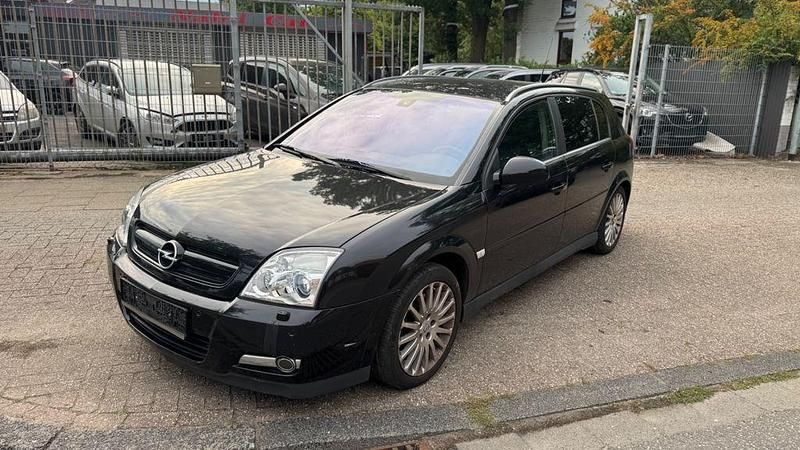 Schwarz Gebraucht 2004 Opel Signum Cosmo Kombi | 2.950 € (Etwas zu teuer) - Bild 1/4
