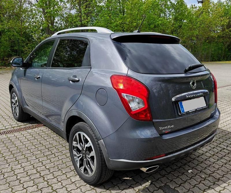 Gebraucht SsangYong Korando Sapphire 178 PS (130 kW) 2016 Grau SUV