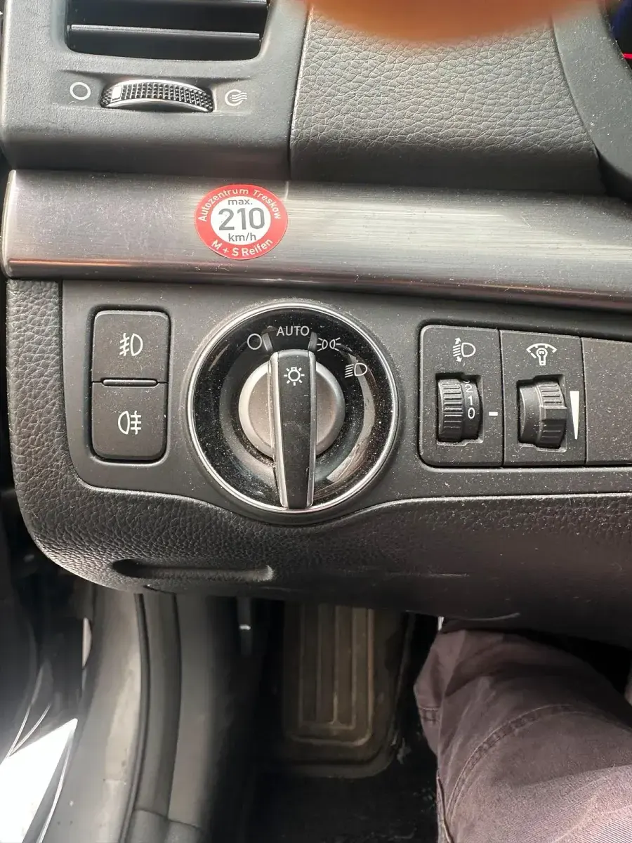 Gebraucht Hyundai i40 136 PS (100 kW) 2014 Grau Kombi