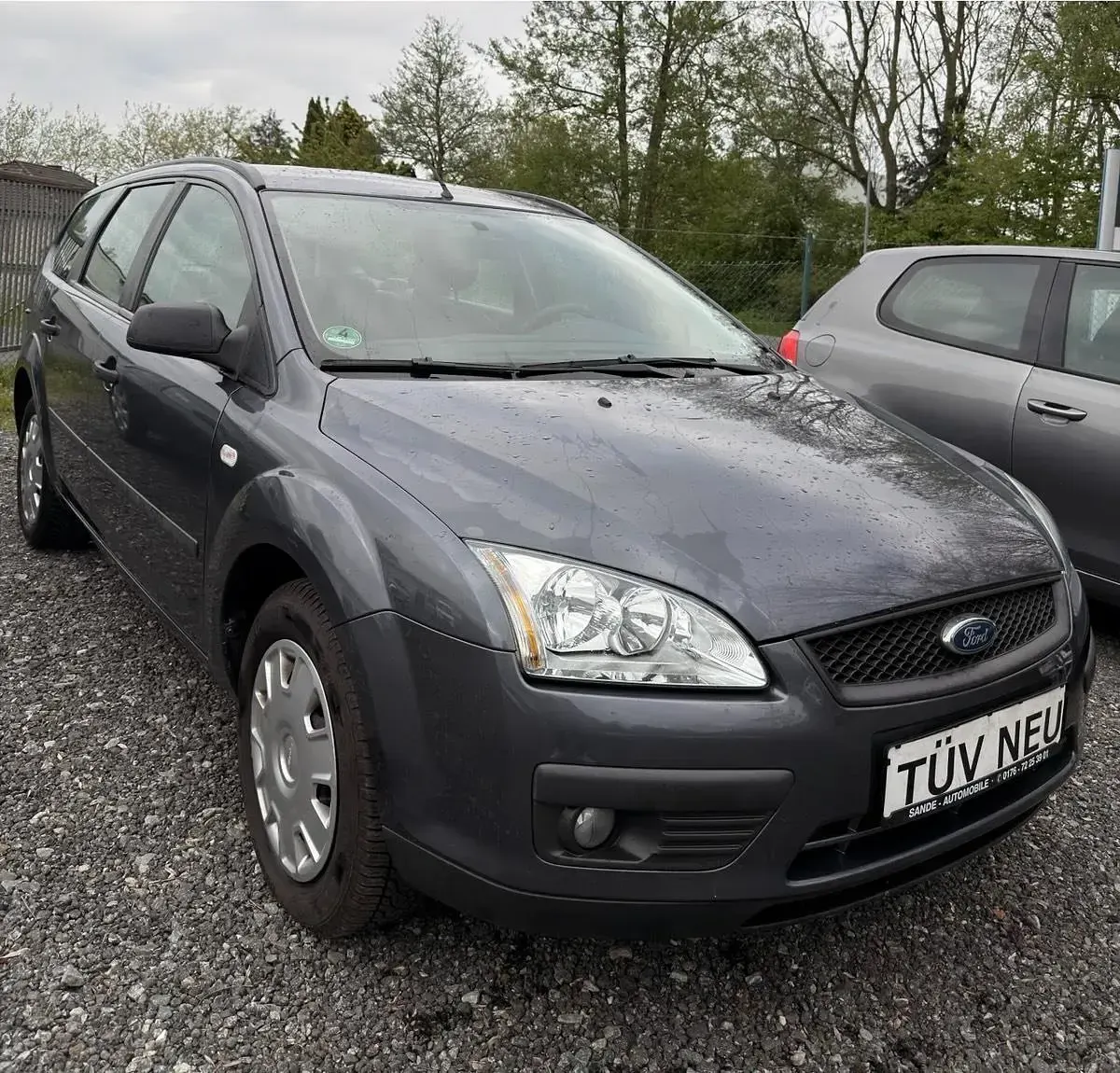 Używany Ford Focus 101 KM (74 kW) 2005 Szary Kombi