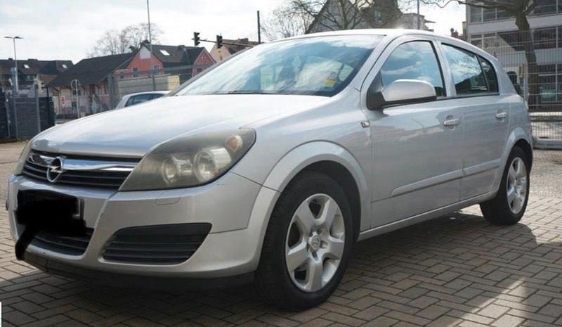 Gebraucht Opel Astra 105 PS (77 kW) 2006 Silber Kombi