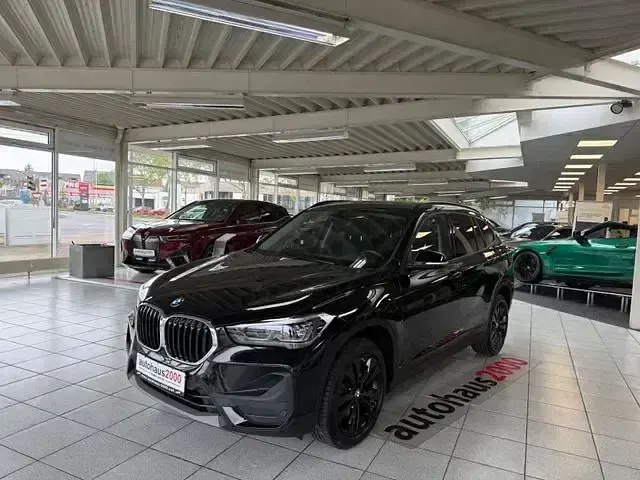 Second-hand BMW X1 Advantage 150 CP (110 kW) 2022 Negru SUV