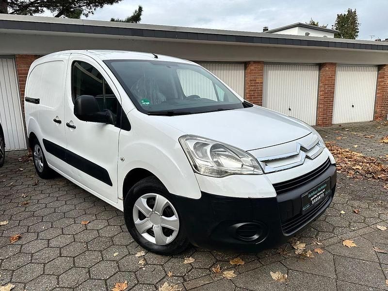 Weiß Gebraucht 2010 Citroën Berlingo Limousine | 2.990 € (Etwas zu teuer) - Bild 1/4