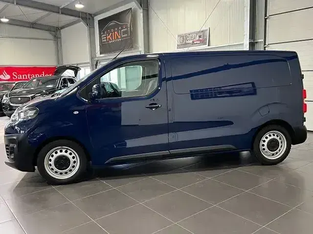 Używany Citroën Jumpy Profi 116 KM (85 kW) 2017 Niebieski Minivan