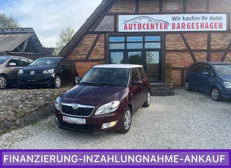 Rot Gebraucht 2013 Skoda Fabia Family Kleinwagen | 8.890 € (Etwas zu teuer) - Bild 1/4
