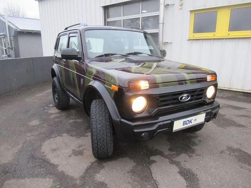 Gebraucht Lada niva 61 PS (44 kW) 2010 Andere SUV
