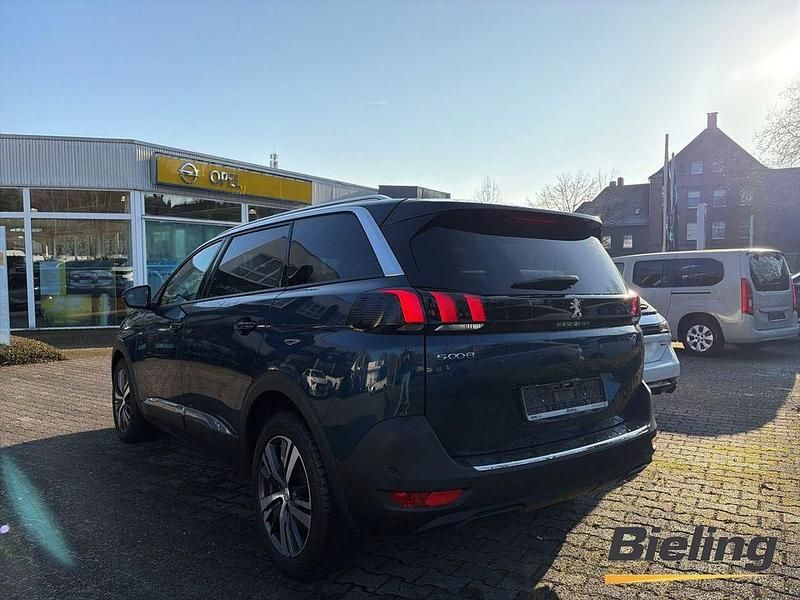 Gebraucht Peugeot 5008 Allure 131 PS (96 kW) 2023 Blau SUV