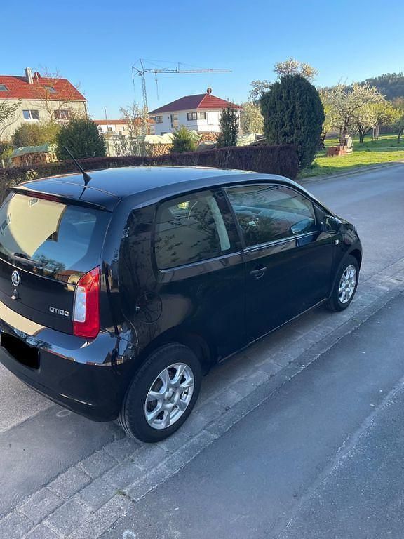 Gebraucht Skoda Citigo Active 60 PS (44 kW) 2017 Schwarz Kleinwagen