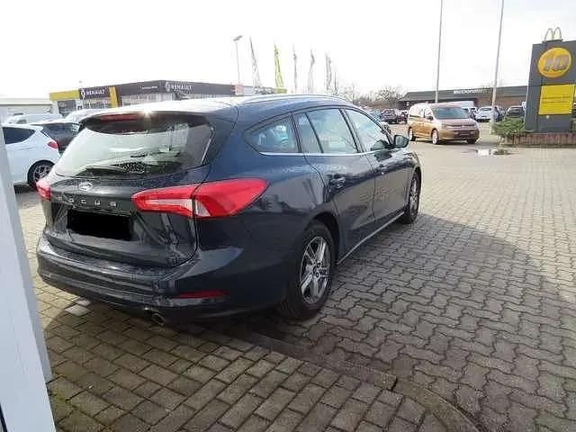 Second-hand Ford Focus Cool & Connect 95 CP (69 kW) 2020 Albastru Break