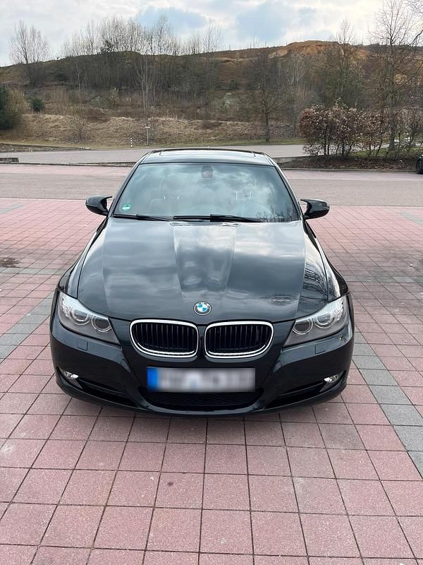 Gebraucht BMW 330 272 PS (200 kW) 2009 Schwarz Limousine