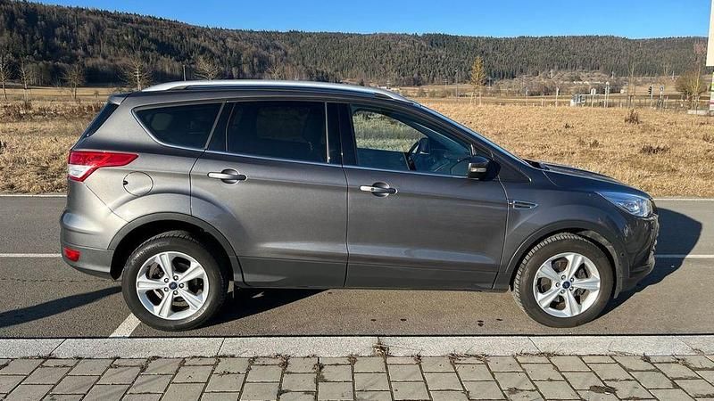 Gebraucht Ford Kuga Titanium 150 PS (110 kW) 2013 Grau SUV