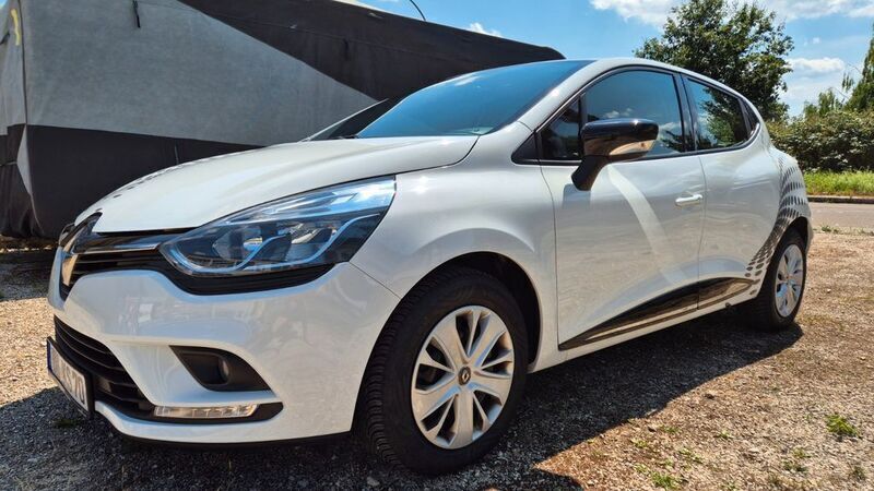 Weiß Gebraucht 2019 Renault Clio IV LIMITED Limousine | 8.300 € (Guter Preis) - Bild 1/4