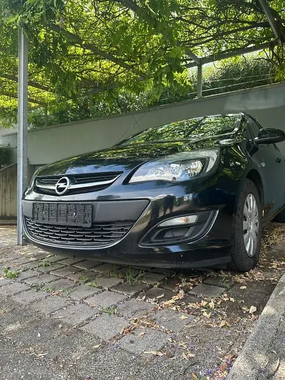 Gebraucht Opel Astra Style 120 PS (88 kW) 2015 Schwarz Limousine
