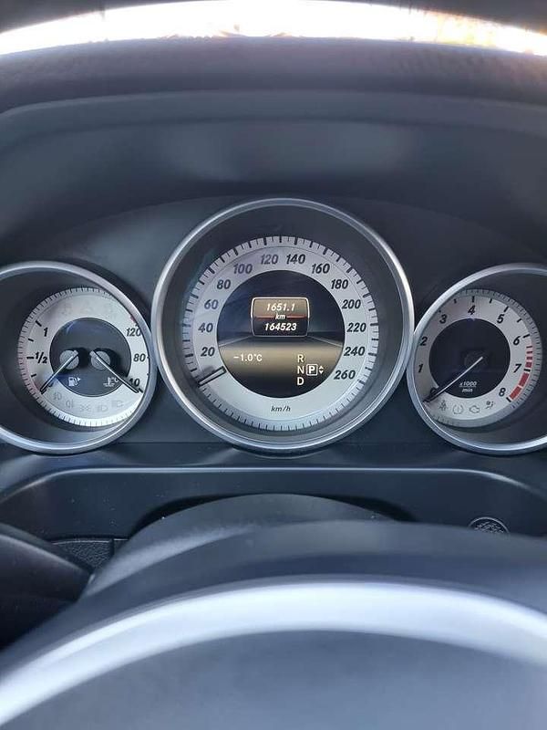 Gebraucht Mercedes E200 Avantgarde 184 PS (135 kW) 2015 Schwarz Kombi