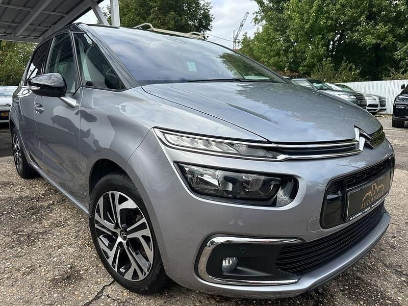 Grau Gebraucht 2018 Citroën C4 SpaceTourer PureTech Van / Kleinbus | 9.990 € (Guter Preis) - Bild 1/4