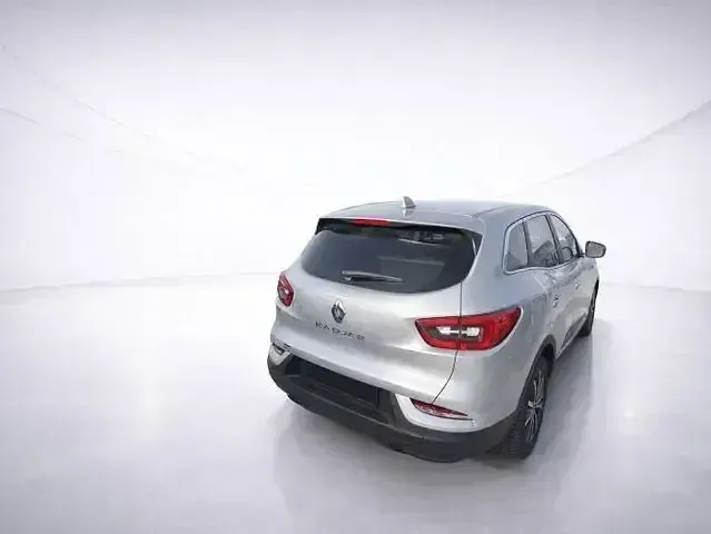 Gebraucht Renault Kadjar LIMITED 140 PS (102 kW) 2022 Grau SUV