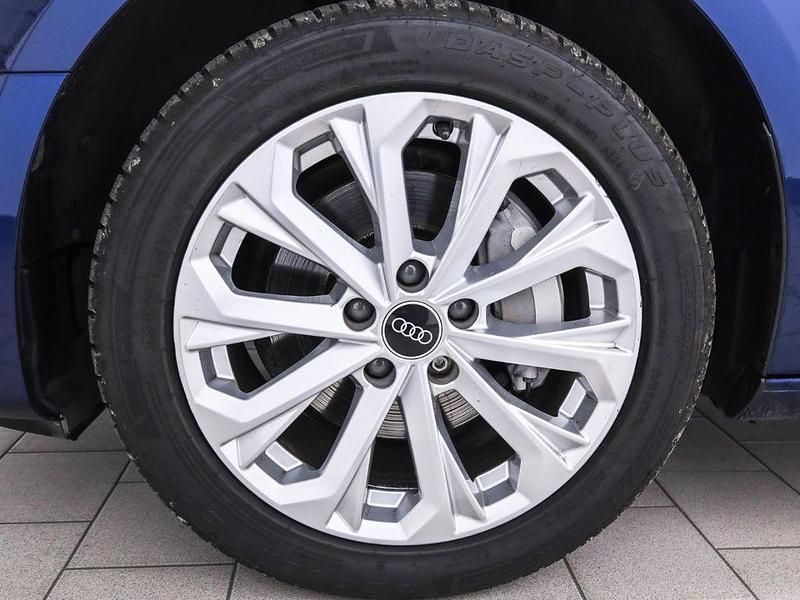 Gebraucht Audi A4 Advanced 204 PS (150 kW) 2021 Navarrablau metallic (metallic) Kombi