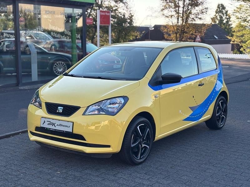 Gelb Gebraucht 2015 Seat Mii Reference Kleinwagen | 4.390 € (Fairer Preis) - Bild 1/4