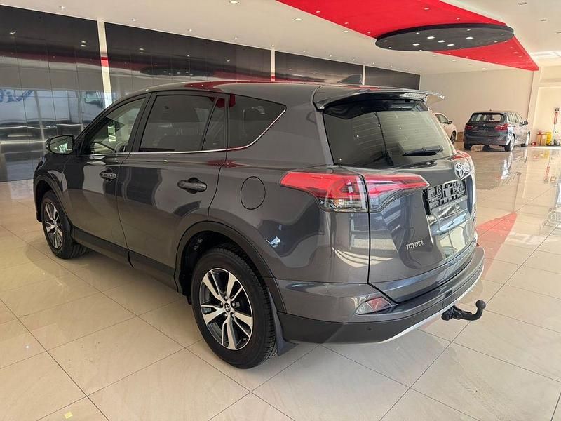 Gebraucht Toyota RAV4 Comfort 152 PS (111 kW) 2016 Grau SUV