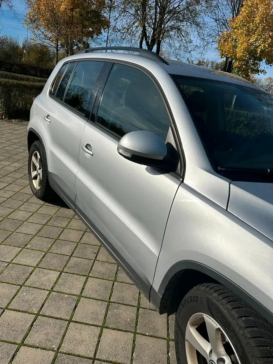 Gebraucht VW Tiguan 140 PS (102 kW) 2009 Silber SUV