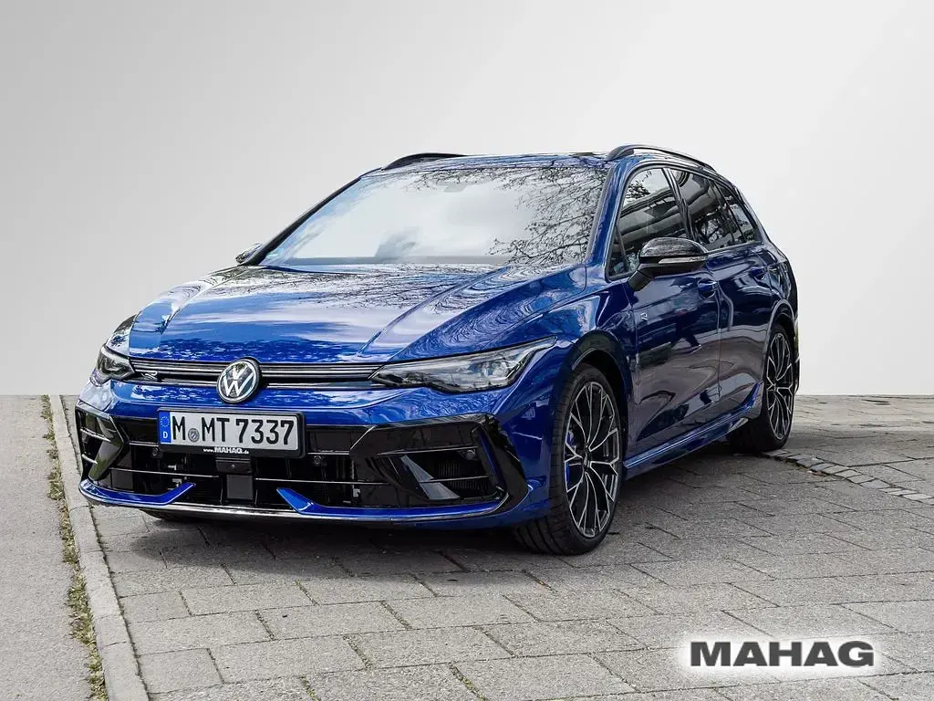 Gebraucht VW Golf VIII R 333 PS (244 kW) 2026 Blau Kombi