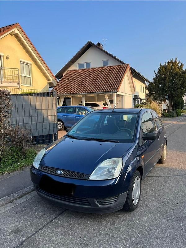 Gebraucht Ford Fiesta 69 PS (50 kW) 2004 Blau Kleinwagen