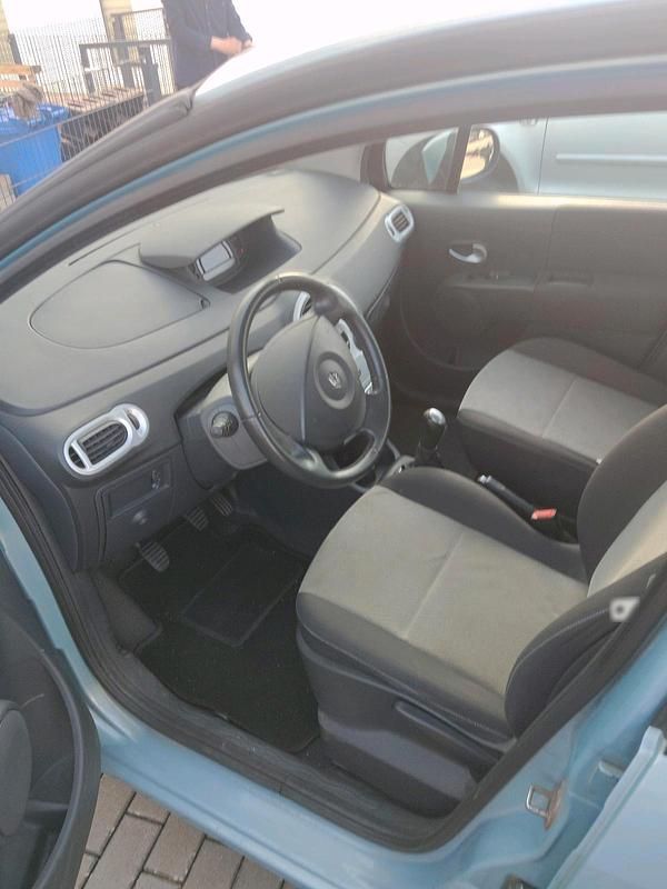 Gebraucht Renault Modus 100 PS (73 kW) 2008 Beige Van / Kleinbus