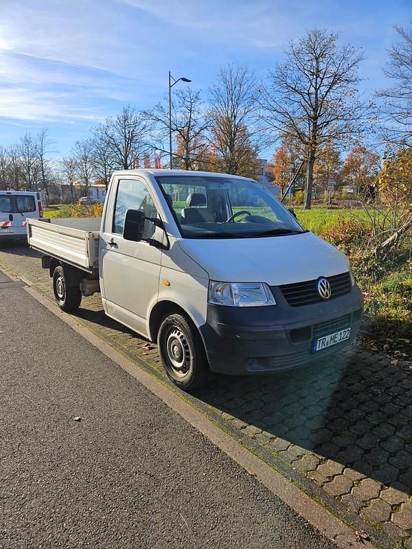 Weiß Gebraucht 2003 VW T4 Van | 4.500 € (Guter Preis) - Bild 1/4