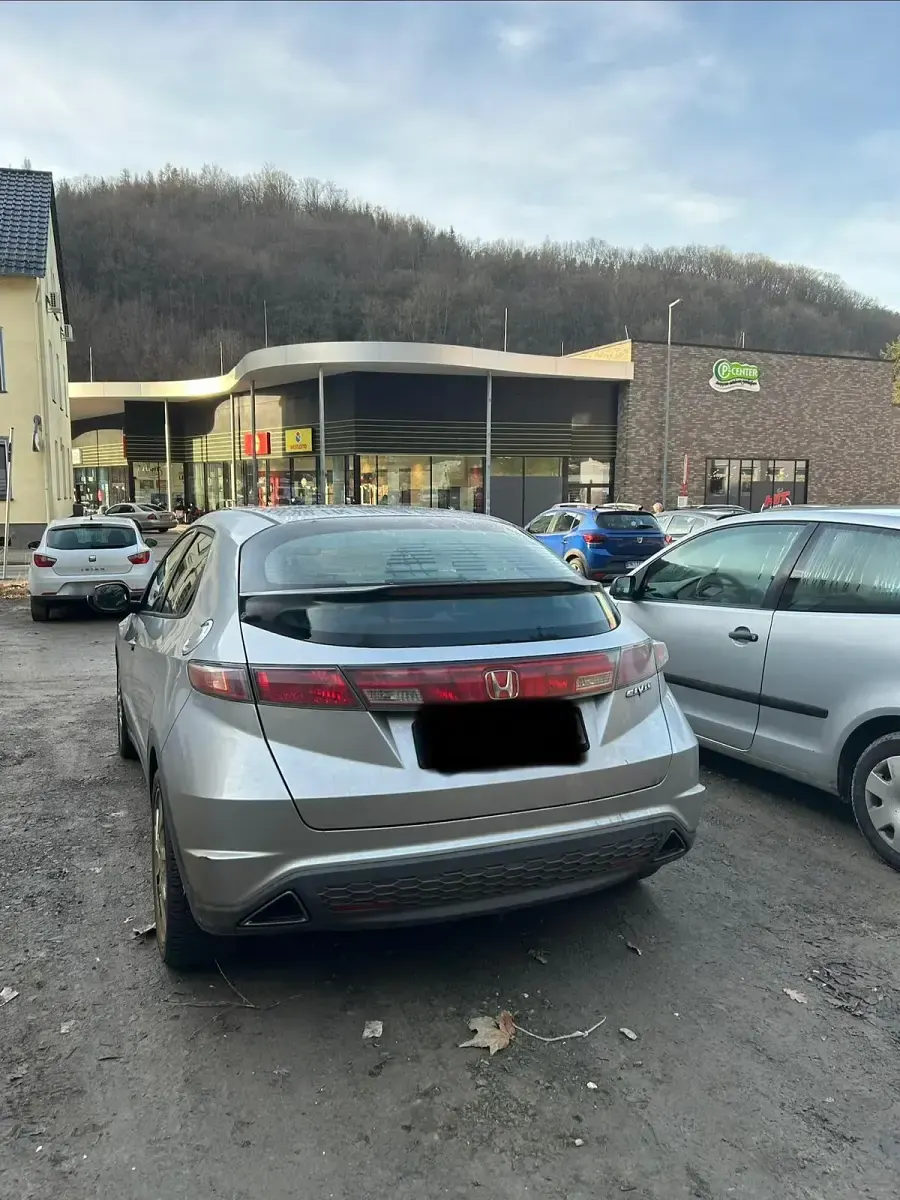 Gebraucht Honda Civic 140 PS (102 kW) 2008 Grau Limousine