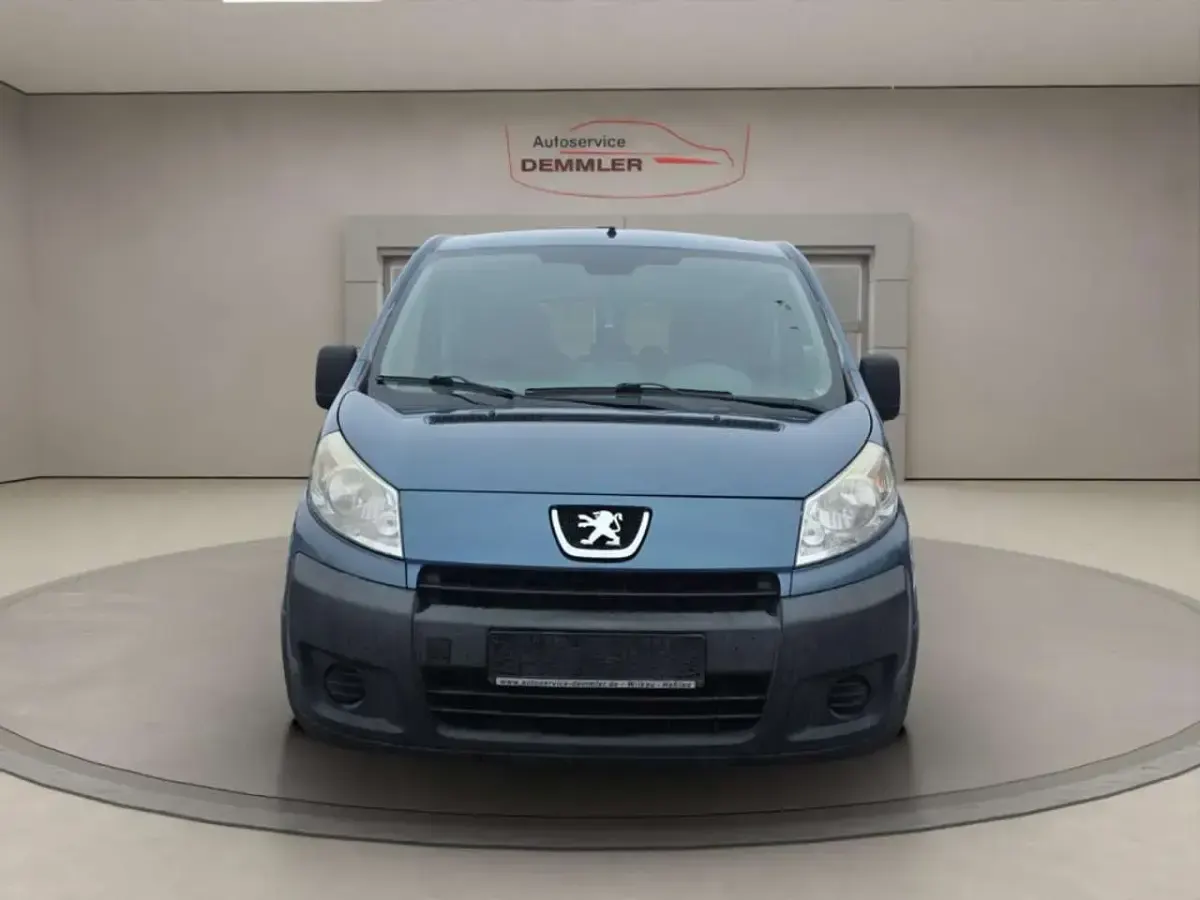 Gebraucht Peugeot TePee 136 PS (100 kW) 2009 Blau Van / Kleinbus