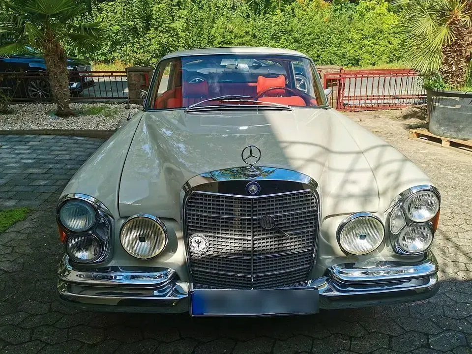 Gebraucht Mercedes 250 SE 150 PS (110 kW) 1967 Weiß Coupé