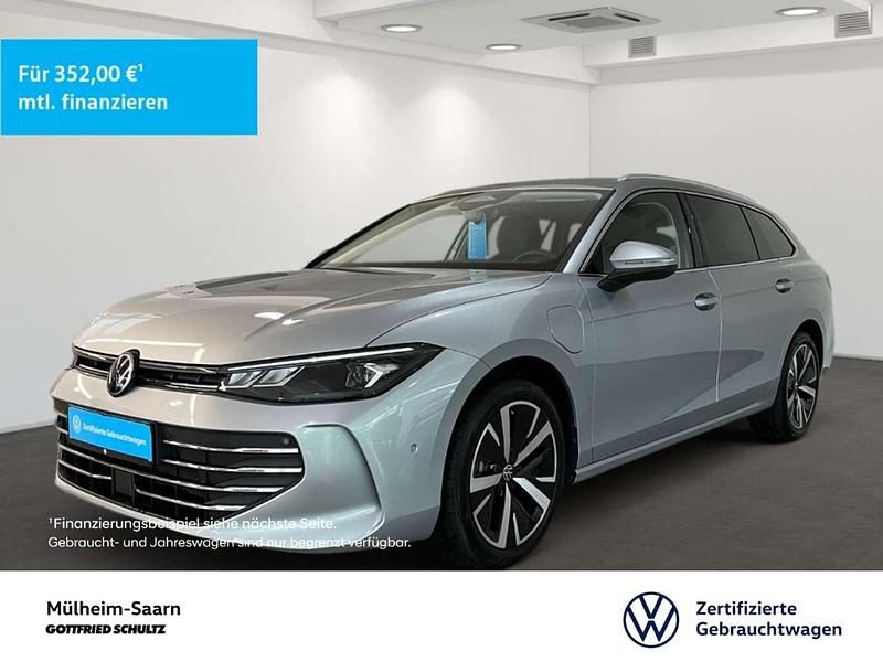Silber Gebraucht 2024 VW Passat Business Kombi | 36.950 € (Guter Preis) - Bild 1/3
